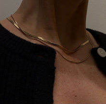 Ladda upp bild till gallerivisning, PCBINA Necklace - Gold Colour