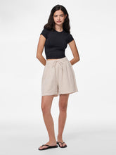 Ladda upp bild till gallerivisning, model_shot-front_full