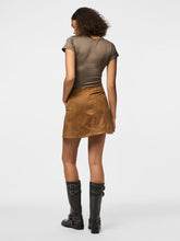 Ladda upp bild till gallerivisning, model_shot-back