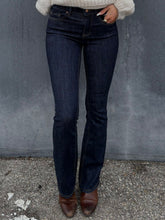 Ladda upp bild till gallerivisning, VMFLASH Jeans - Dark Blue Denim
