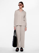 Ladda upp bild till gallerivisning, PCMASTINA Shirts - Silver Gray
