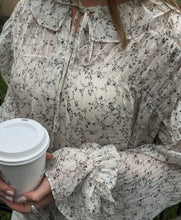 Ladda upp bild till gallerivisning, VMPETRA Shirt - Oatmeal
