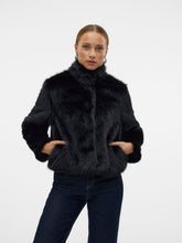 Ladda upp bild till gallerivisning, model_shot-front
