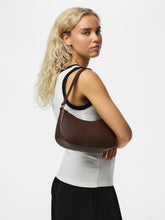 Ladda upp bild till gallerivisning, model_shot-front
