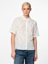 Ladda upp bild till gallerivisning, PCNOLAX Shirt - Cloud Dancer
