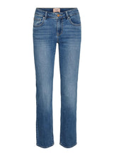Ladda upp bild till gallerivisning, VMFLASH Jeans - Medium Blue Denim
