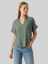 Ladda upp bild till gallerivisning, VMBEAUTY T-Shirts &amp; Tops - Laurel Wreath

